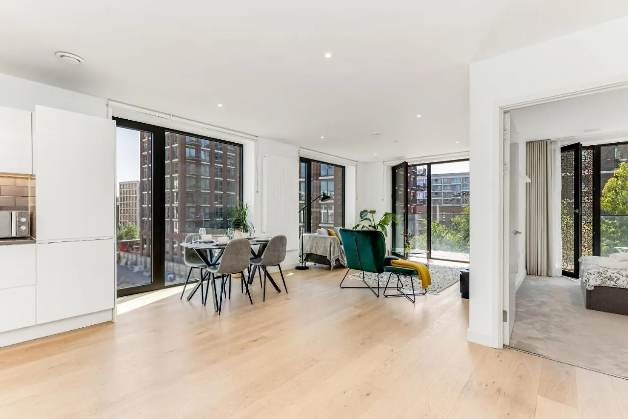 The Grand Cabo - Two Bed Apartment London